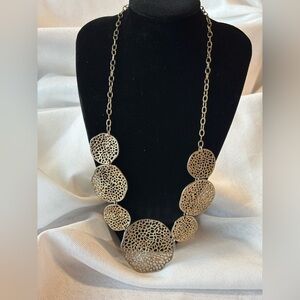 Elegant Gold Statement Necklace